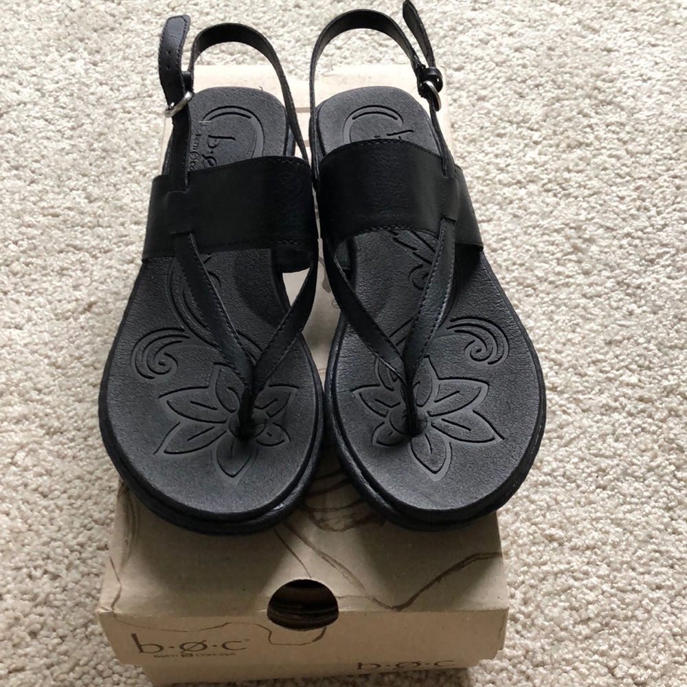 Black strappy sandal